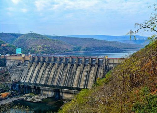 Exploring the Magnificence of Pong Dam